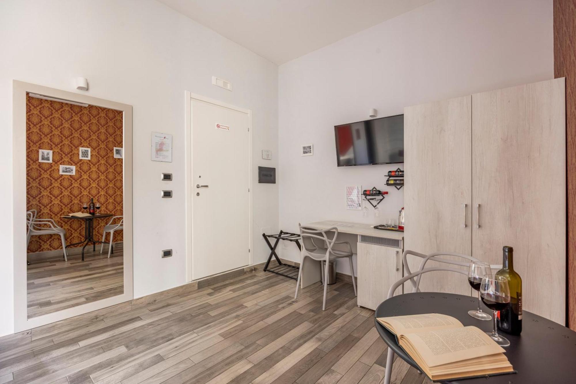 Scaramantico Rooms Naples Luaran gambar